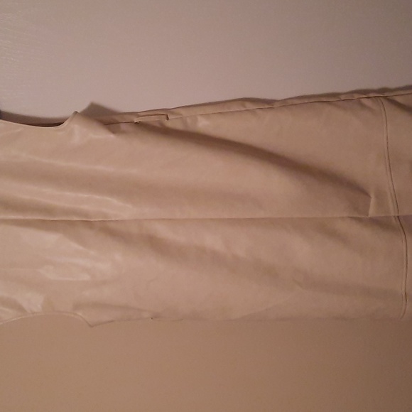 NEW FAUX TRENCH COAT - Picture 4 of 4